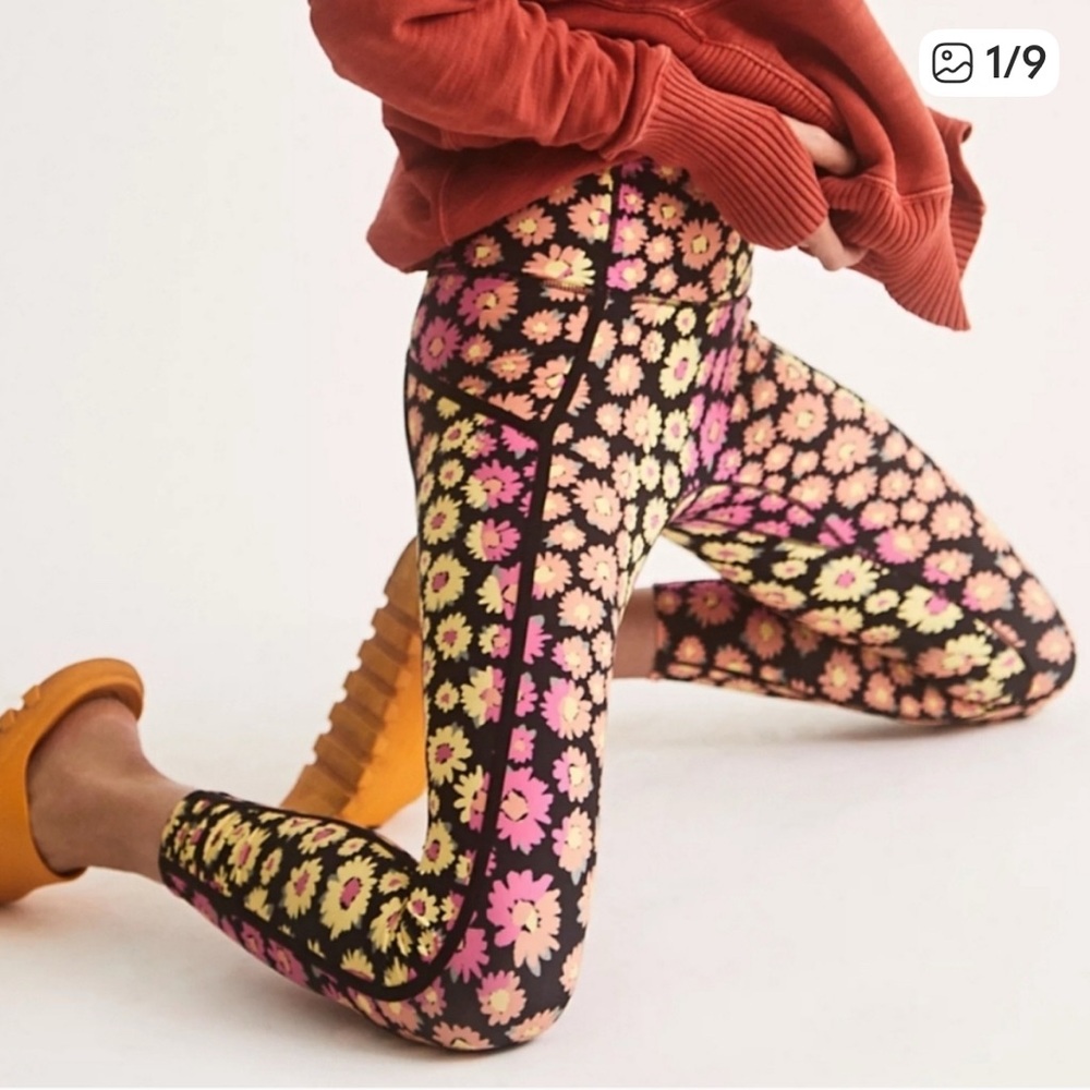 FP Movement You're A Peach Y2K Combo Floral Printed Leggings Small